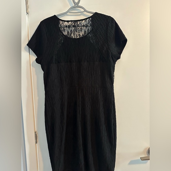 Forever 21+ - dress - Picture 3 of 4